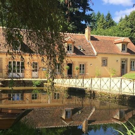 Le Moulin De Corneil Bed & Breakfast Mézilles Eksteriør bilde